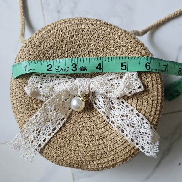 Small Round Summer Purse with Bow - Picture 7 of 10